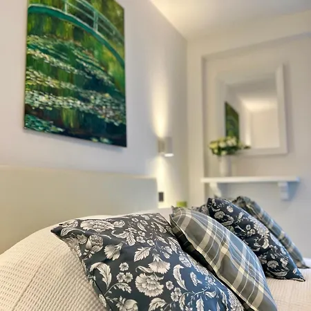 Antoni's Place Apartment