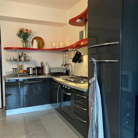 Antoni's Place Apartment